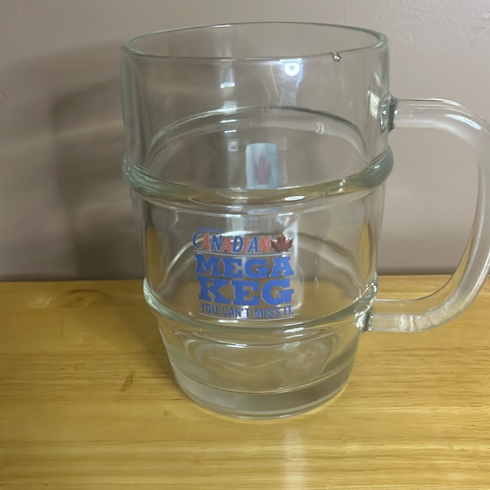 😄Molson Canadian Mega Keg beer mug